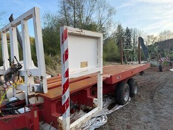 Przyczepa do zwozu słomy siana samozaładowcza sprowadzona z