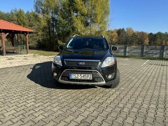 Ford Kuga .