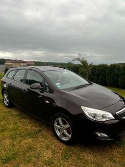 Astra J  1.4   Benzyna / gaz