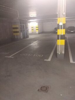 Garaż (miejsce parkingowe w budynku), Warszawa Wola, ul. Kas