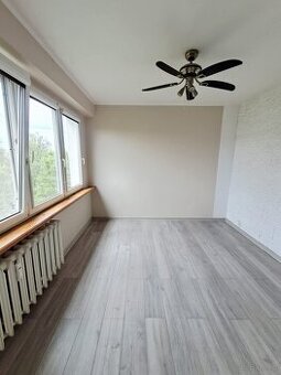 2 pokoje, 32.18m2, IV piętro, umeblowane, Os. Asnyka