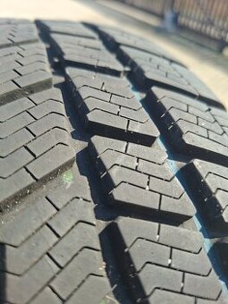 Opony 195/50/15 r BARUM POLARIS 3 m+s 82 t nie naprawiane bi