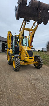 Komatsu WB93-R Koparko-ładowarka