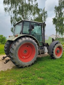 sprzedam ciągnik garażowany