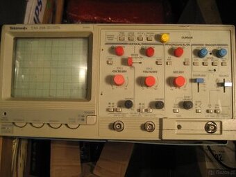 oscyloskop TEKTRONIX TAS250