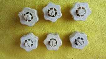 Nakrętka przykręcenia tylnej lampy opel astra g hachback