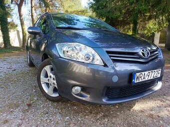 Auris 2012r 1,3 benzyna
