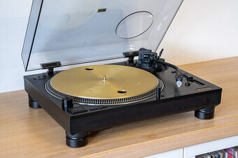 Technics SL-1210GAE  limited edition ( Price : 2000 EUR )