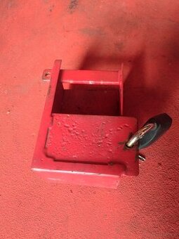 blokada na zaczep  przyczepy z balastem mocna zamykana cena