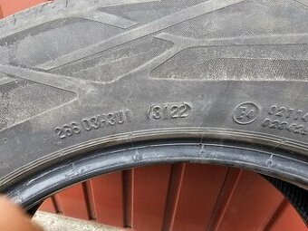 Sprzedam opony firmy Continental 205/60/ R 16