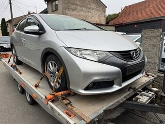 Honda Civic 9G 2.2 i-DTEC NH700M – Części / Całość