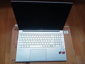 Sprzedam Laptop hp pavilion 15 Windows 11 Home