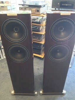 Fyne Audio F702 Gloss Walnut - (Price: 1800 EUR)