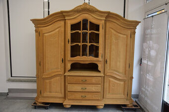 kredens z drewna dębowego - super stan