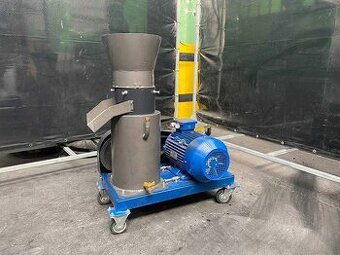 OKAZJA Powystawowa peleciarka DR-200 o mocy 7,5 kW