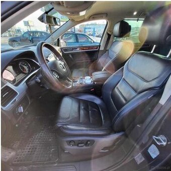 Sprzedaż samochodu osobowego Volkswagen Touareg
