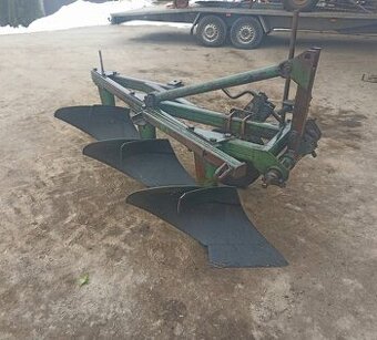 Pług 3-skibowy polski grudziądzki nowego typu