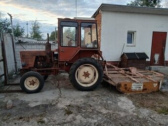 Sprzedam ciągnik T25, Rozdrabniacz gałęzi, Opryskiwacze