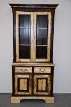 witryna - kredens z drewna - jak nowy