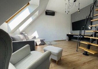 3 pokoje z antresolą, 60m2, III p. klimatyzacja, Os. Korczak