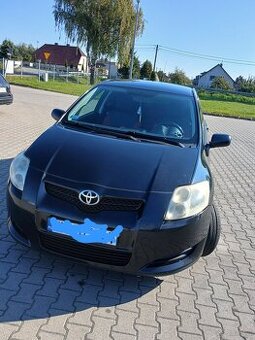 Sprzedam toyotę ayris1