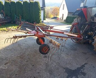 Zgrabiarka karuzelowa Deutz-Fahr