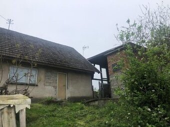 Syndyk sprzeda udział w nieruchomości gruntowej.