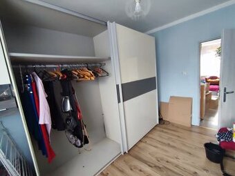 Sprzedam szafę