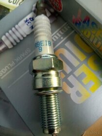 CR9EIB-9 świeca zapłonowa NGK