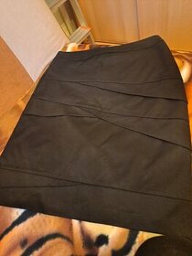 Czarna elegancka spódnica rozmiar 40 firmy Enilia