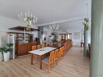 Lokal usługowo-handlowy 157m², parter, os. Winiary, Kalisz