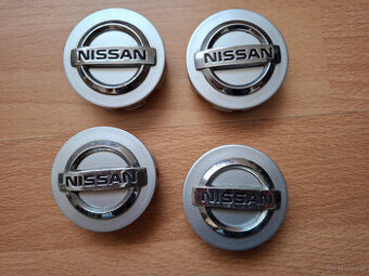 NISSAN 4 oryginalne dekieleki do felg 54mm
