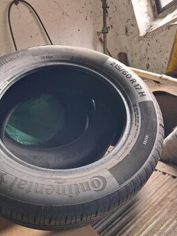 Sprzedam opony continental 215/60R17H