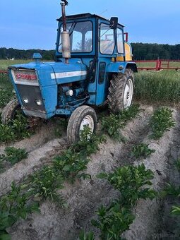 Ciągnik ford 3000 mf