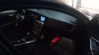 Sprzedam Volvo v 60 rok produkcji 2015