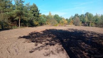 Atrakcyjna działka z dostępem do mediów (światłowód) w drodz