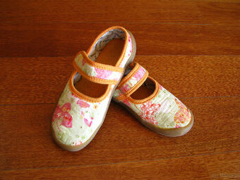 Kolorowe balerinki - kapcie Haflinger dla dziewczynki r. 34