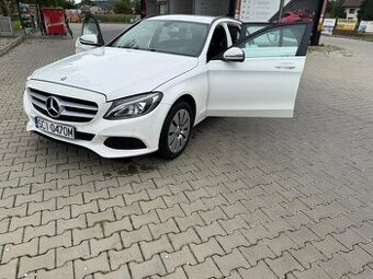 Mercedes-Benz 220 D 4MATIC