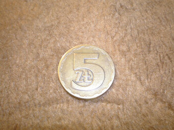 Sprzedam monetę 5 zł z roku 1975,używana, stan dobry