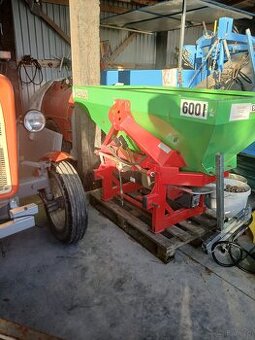 Rozsiewacz nawozu STRUMYK