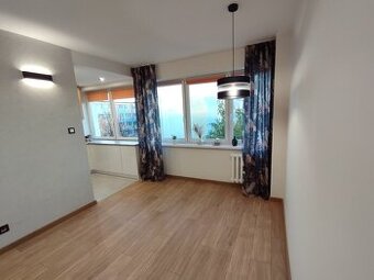 Mieszkanie o pow. 42m2, III p., po remoncie, ul. Serbinowska