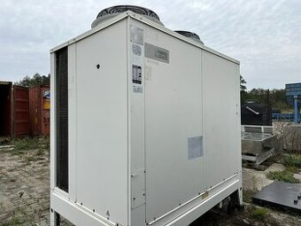 Agregat wody lodowej chiller Carrier 30GC-035 97 kW