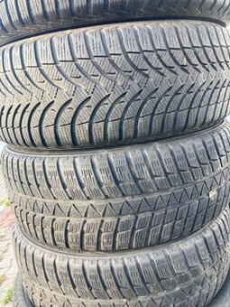 Opony Zimowe 205x55x16
