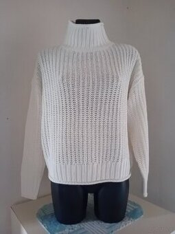 Sweter z golfem oversize - 1