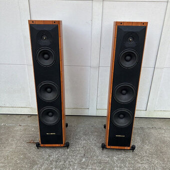 Sonus Faber Cremona Maple ( Price: 1900 EUR )