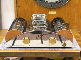 EAR Yoshino v20 ( Price : 1850 EUR )