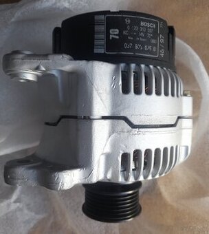 Alternator 037903025B