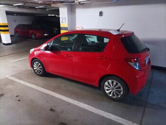 Sprzedam Toyote yaris rok-2013 -1.0 b+gaz-15900zl