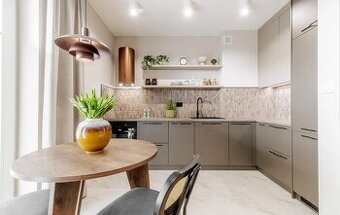 Mieszkanie o pow. 28.20m2, duży balkon, winda,Poznańska
