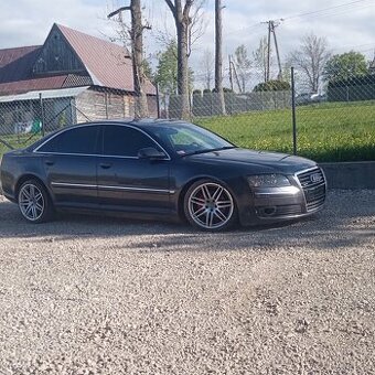 Audi A8 D3